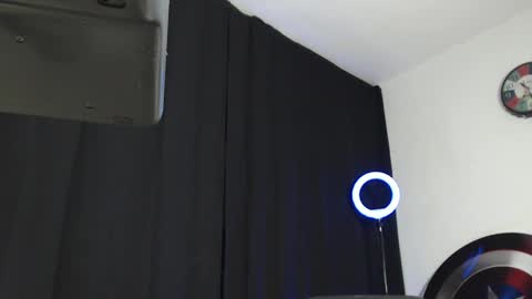 Instagram miguelangel1802  online show from 02-02-25, 02:27