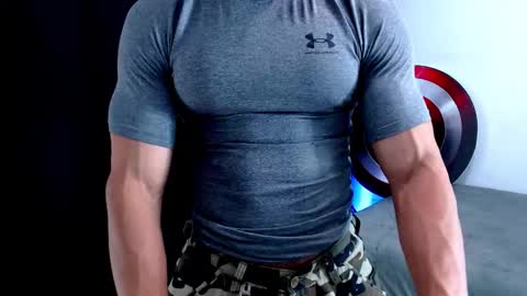 Instagram miguelangel1802  online show from 02-03-26, 06:40