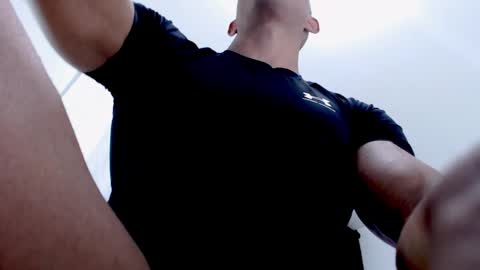 Instagram miguelangel1802  online show from 04-15-26, 05:36