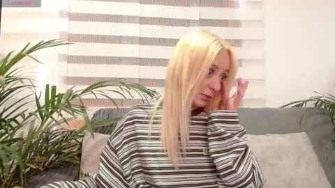 Antonia online show from 03-24-26, 10:15