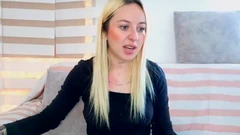 Snapshot of anttoniia chatting on 06-30-26, 07:15 Antonia online show from 06-30-26, 07:15