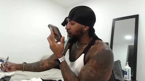 antwanblack11 online show from 10-17-25, 08:33