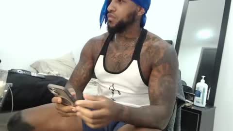 antwanblack11 online show from 10-18-25, 05:35