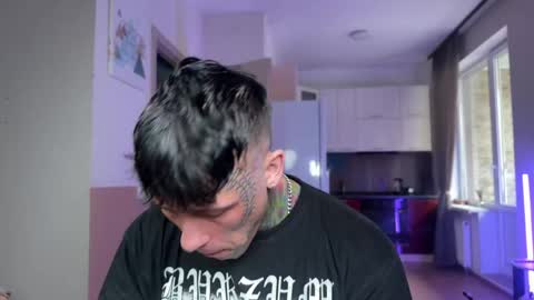 Tom online show from 04-04-26, 05:27