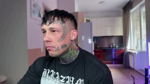 Tom online show from 04-08-26, 06:46