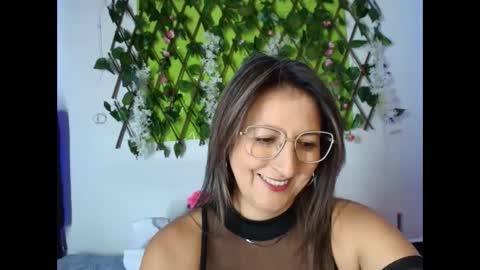 any mour online show from 10-14-25, 06:20