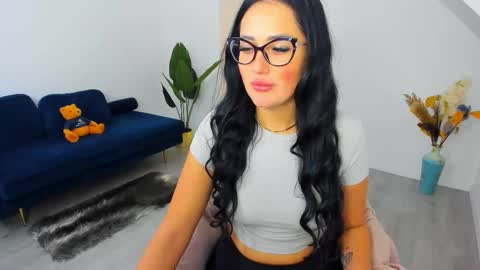 Anya online show from 03-02-26, 04:58