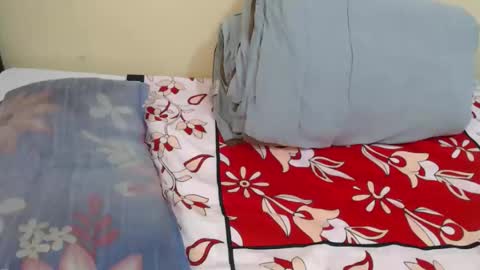 Snapshot of anya_h chatting on 12-14-25, 08:52 Gracious online show from 12-14-25, 08:52