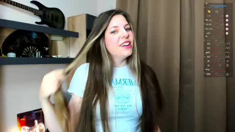 Anya online show from 12-20-25, 06:48