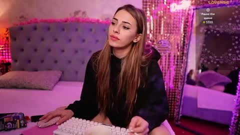 anya_sky_ online show from 05-22-26, 05:36