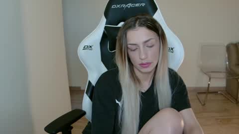 Anya online show from 05-28-26, 05:10