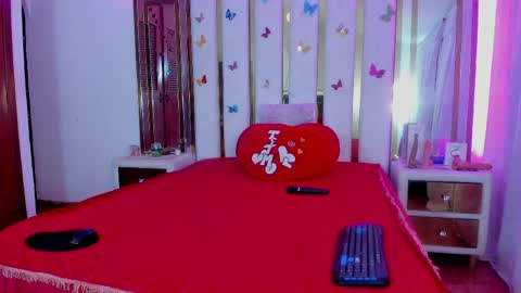 Snapshot of anyelamature chatting on 05-25-26, 03:34 Anyela online show from 05-25-26, 03:34