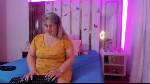 Snapshot of anyelamature chatting on 05-30-26, 03:47 Anyela online show from 05-30-26, 03:47