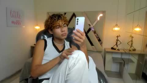 anyelotwink online show from 03-10-26, 09:09