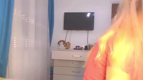 Snapshot of anysadoll chatting on 01-06-25, 02:04 An online show from 01-06-25, 02:04