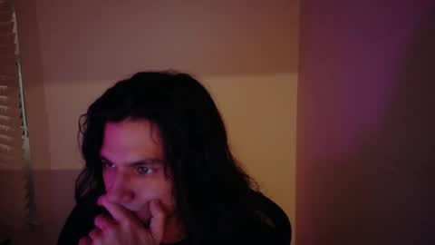 Snapshot of apachewithawebcam chatting on 11-03-25, 05:52 ApacheWithWebcam online show from 11-03-25, 05:52