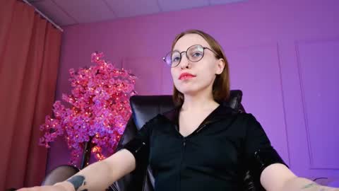 Snapshot of aphexqueen chatting on 01-19-25, 07:15 APHEX QUEEN online show from 01-19-25, 07:15