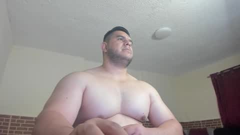 Snapshot of apholov chatting on 10-19-25, 09:32 follow me here you find me online show from 10-19-25, 09:32