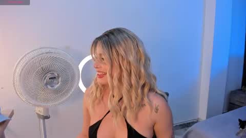 Snapshot of aphroditesweet chatting on 05-21-26, 08:38 aphrodite online show from 05-21-26, 08:38
