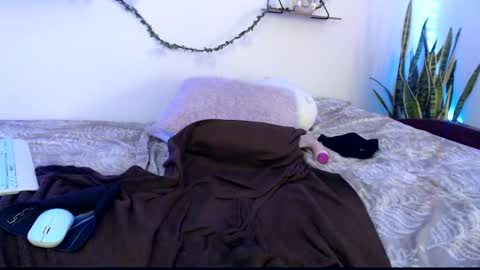 Apolo online show from 01-12-25, 07:10