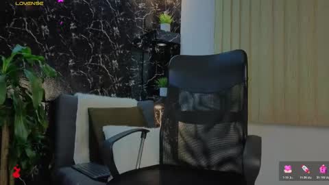 Apolo Lux  online show from 01-18-26, 02:37