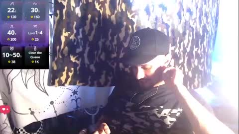 Snapshot of apolo_s chatting on 01-21-25, 09:04 Andres online show from 01-21-25, 09:04