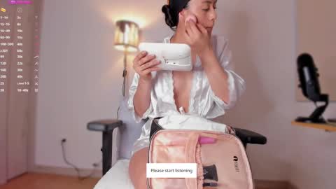 Snapshot of apoteosis_ chatting on 12-29-24, 11:07 Apo online show from 12-29-24, 11:07