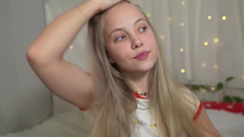 Snapshot of appr0ved chatting on 12-22-24, 08:05 REYNA my friend online show from 12-22-24, 08:05