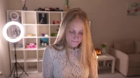 Snapshot of appr0ved chatting on 10-20-25, 04:18 REYNA my friend online show from 10-20-25, 04:18