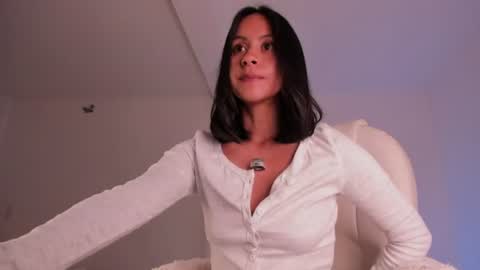 Snapshot of aprettyy chatting on 08-02-26, 09:35 Anny online show from 08-02-26, 09:35
