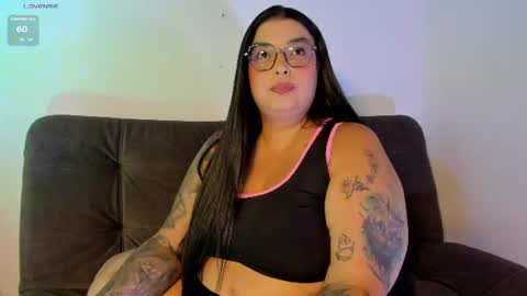 Snapshot of apriilpeach_ chatting on 07-15-26, 06:46 Maria online show from 07-15-26, 06:46