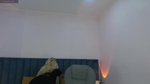Snapshot of april__bunny chatting on 04-21-26, 01:42 April Bunny online show from 04-21-26, 01:42
