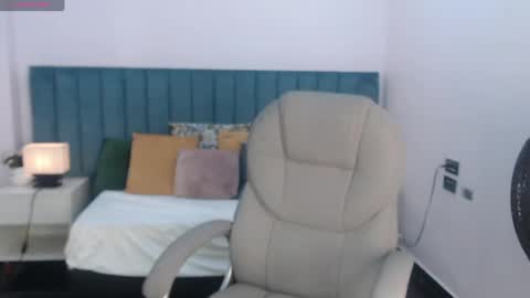 Snapshot of april__bunny chatting on 05-14-26, 08:48 April Bunny online show from 05-14-26, 08:48