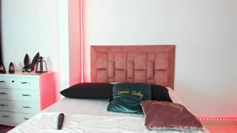 april collinsxx online show from 02-22-25, 02:06