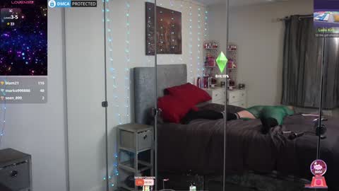 Snapshot of april_flix chatting on 01-21-25, 09:46 April Flix online show from 01-21-25, 09:46