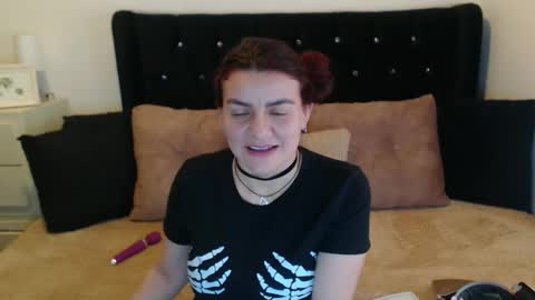 Snapshot of april_harrys chatting on 09-10-25, 04:51 April online show from 09-10-25, 04:51