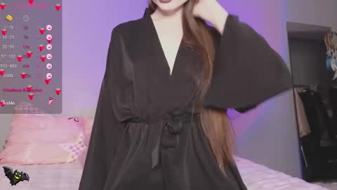 Snapshot of april_kampf_ chatting on 12-14-24, 06:09 April online show from 12-14-24, 06:09