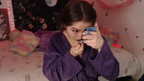 Snapshot of april_l6 chatting on 05-05-26, 10:51 april_l6 online show from 05-05-26, 10:51
