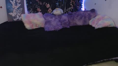 Snapshot of april_l6 chatting on 05-28-26, 11:02 april_l6 online show from 05-28-26, 11:02
