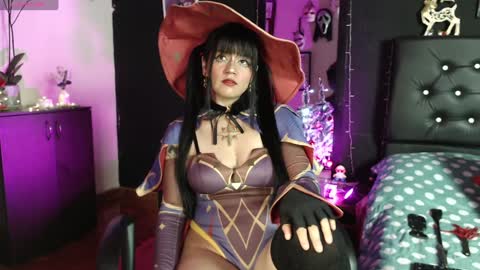 lucy online show from 12-23-24, 03:18