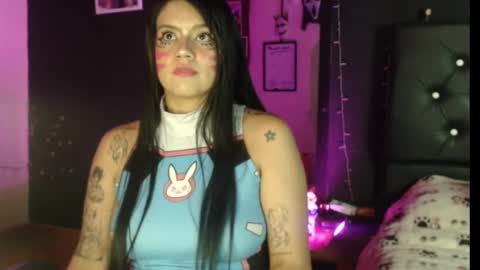 lucy online show from 02-11-25, 03:18