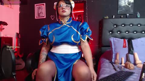 lucy online show from 09-11-25, 05:51