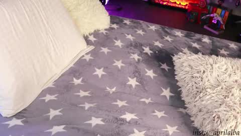 Snapshot of aprilinalba chatting on 01-18-26, 09:07 ALEKSANDRA POLYAKOVA online show from 01-18-26, 09:07