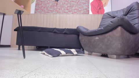 Snapshot of aprilricci chatting on 02-02-25, 12:40 aprilricci online show from 02-02-25, 12:40