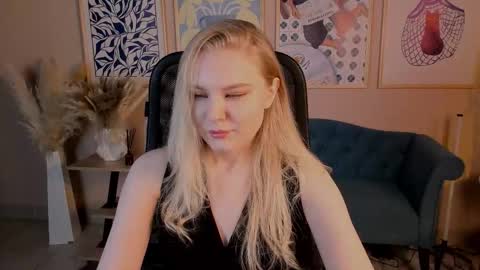 April. All year round.  online show from 09-11-25, 01:17