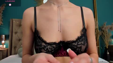 Snapshot of aprilwon chatting on 02-27-25, 09:54 April online show from 02-27-25, 09:54