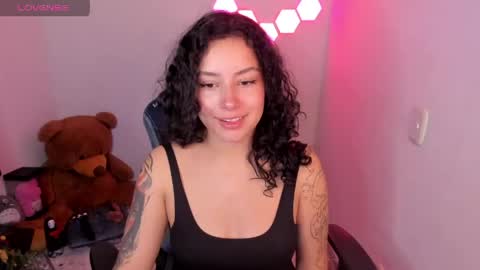 aqua emilly online show from 04-16-26, 02:01