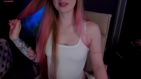 Snapshot of aqualen chatting on 01-12-26, 02:55 aqualen online show from 01-12-26, 02:55