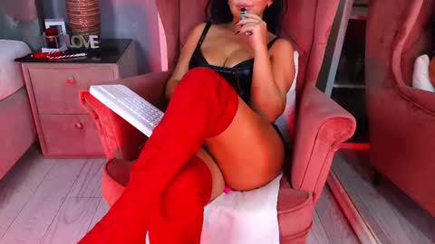 AQueenMonica online show from 11-13-25, 08:52