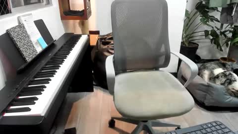 T. online show from 04-10-26, 03:01